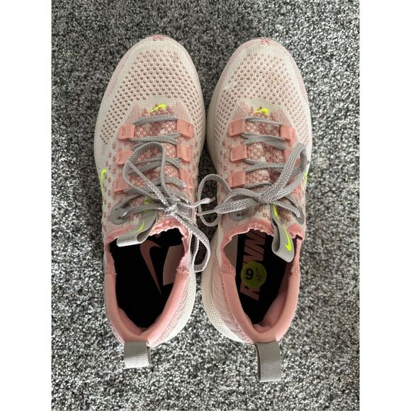 NIKE React Escape Run Flyknit Running Shoes - Picture 3 of 7